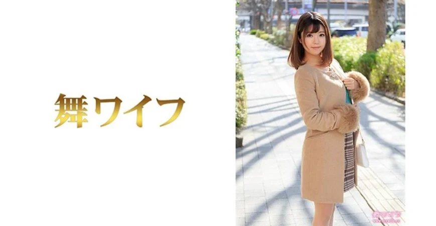 9分颜值极品美女！全身粉嫩外表甜美！性感情趣内衣，粉嫩小穴掰开自摸，翘起美腿看的清楚